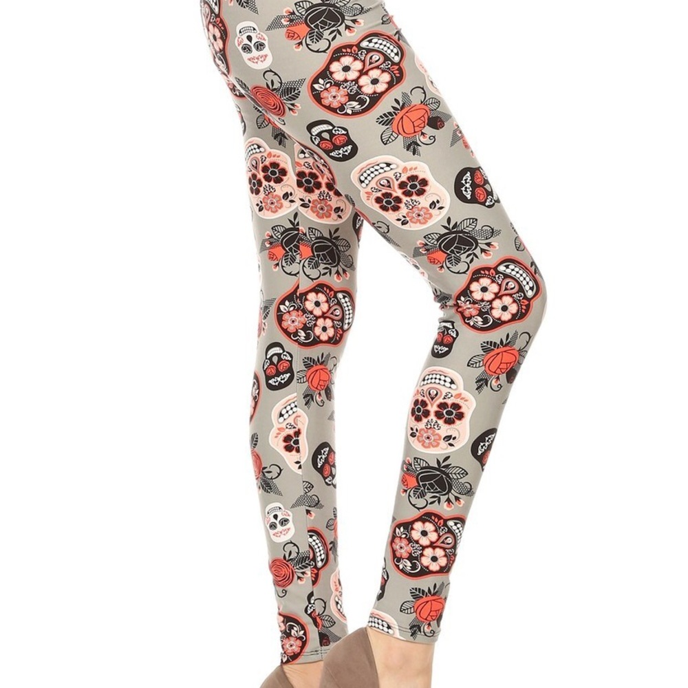 ✨ Host Pick Soft Sugar Skull Leggings - Picture 5 of 8
